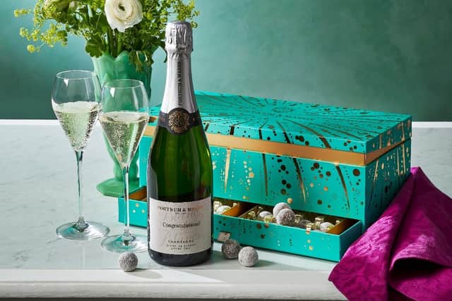 Personalised Champagne box with chocolates
