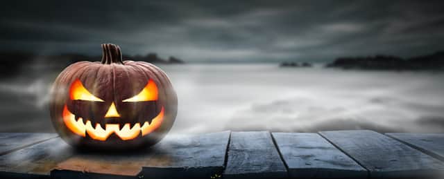 Have a green Halloween (photo: Adobe)