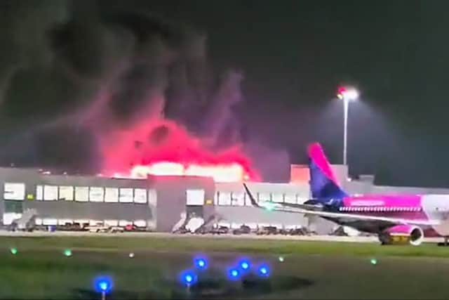 All flights suspended from Luton Airport after huge blaze rips through car park. (Photo: Ahmad Hassan Bobak/PA Wire) 