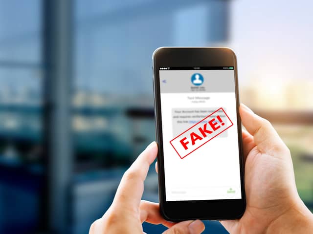 Fake Text message SMS scam. Photo: panuwat - stock.adobe.com