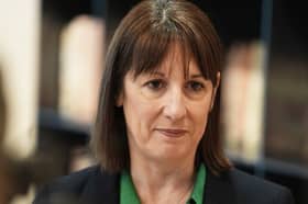 Rachel Reeves facing new issue as UK firms are pausing or paring back hiring plans thanks to poor economic outlook and rising payroll costs.