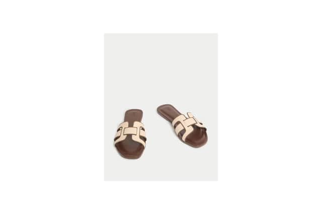 Flat Mules