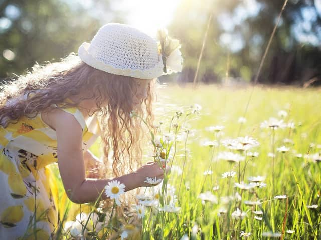 Babies and young children are more likely to be unwell from hot weather.
