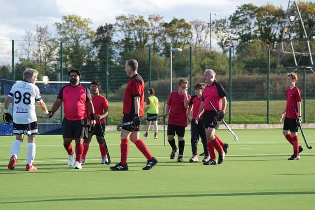 Aylesbury Hockey's Mens Devs took on the league leaders on the weekend and came away with a well-fought draw.
