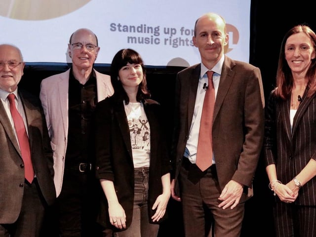 Left to right John Smith (PPL Chairman), David Stopps, Roxanne de Bastion (Singer/Songwriter), Peter Leathem (PPL CEO), Sarah Mitchell (PPL Head of Customer Services)