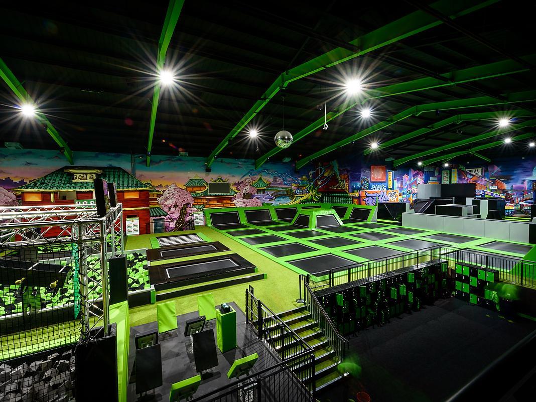flip out trampoline arena