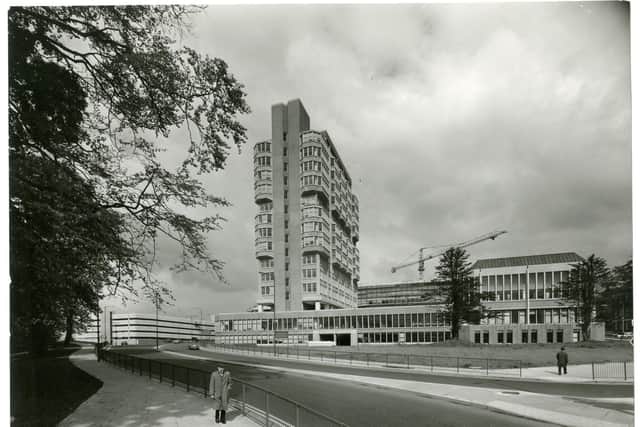 County Hall shortly after completion in the 1960s