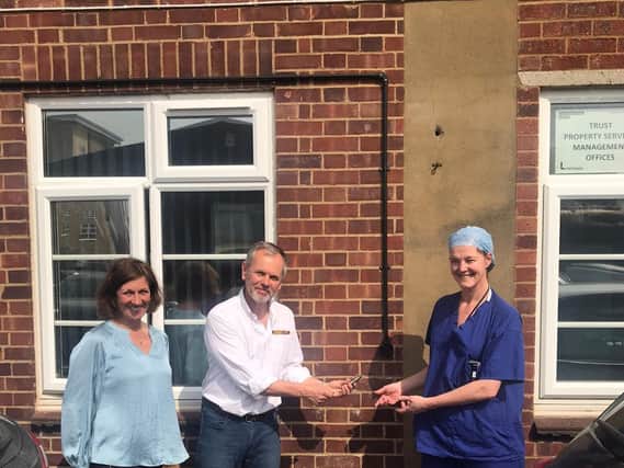 (L-R) Jane Ramplin, Neil Morgan of Good Fabs and Dr Nicky Hansen anaesthetist and ITU frontline Covid-19 staff at Stoke Mandeville Hospital