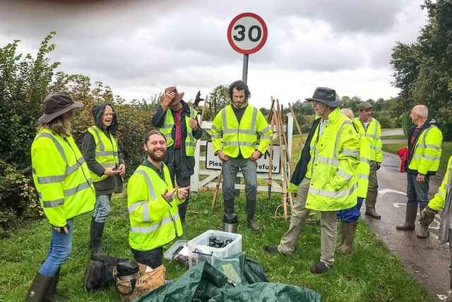 Verge seeding with volunteers in Weedon