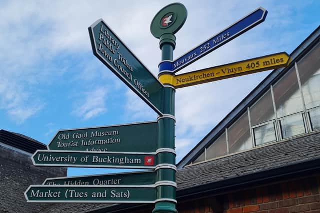 The new fingerpost sign in Buckingham