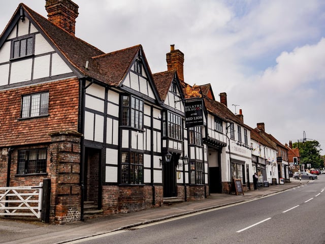 Bel & The Dragon at The Red Lion