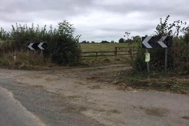 Access to the site on a country lane