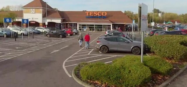 supermarket-opening-times-for-christmas-and-new-year-2023-including