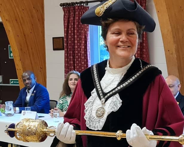 Mayor of Buckigham, Anja Schaeffer