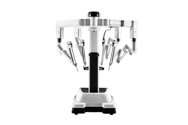 The Da Vinci XI model surgical robot