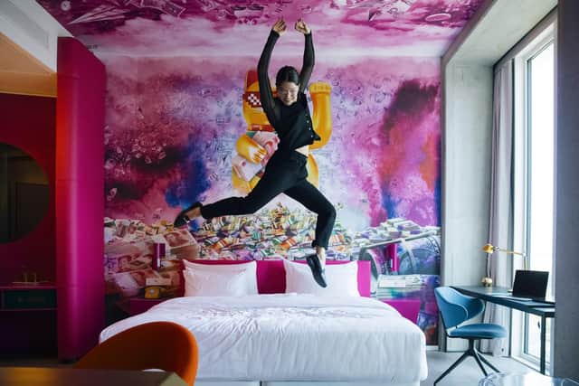 Channel '80s Lionel Richie by Dancing on the Ceiling at nhow Berlin