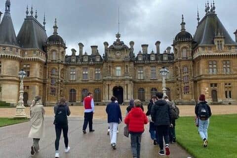 AHLU students arriving at Waddesdon Manor