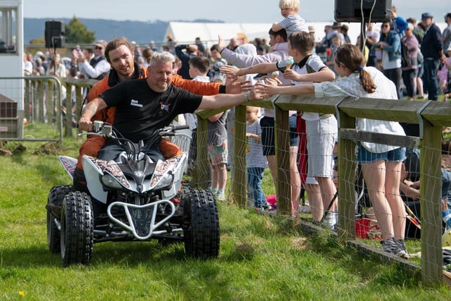 The Stannage stunt team were loved by the crowd, ©Amanda Hawes