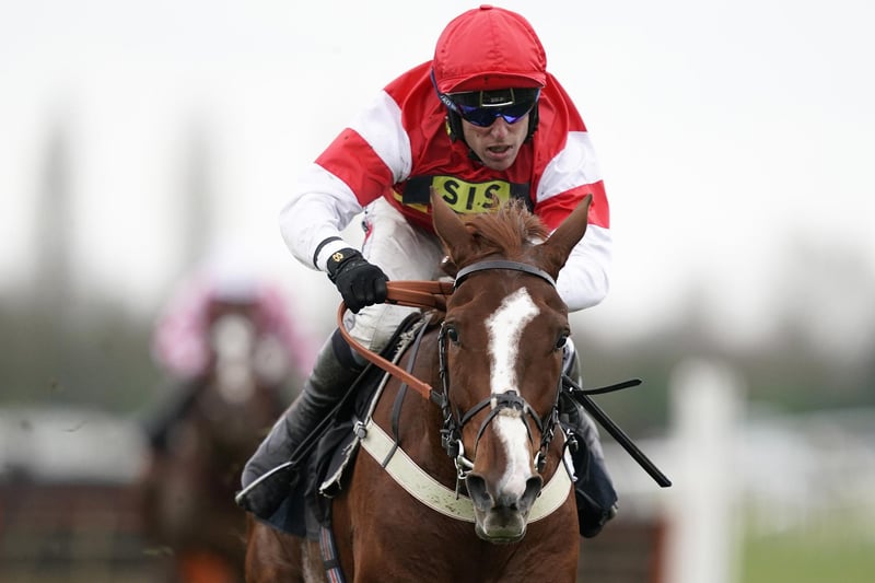It's fair to say that THE BIG BREAKAWAY (33/1) has not exactly built on the promise he showed as a novice when fourth and third at Grade One level at successive Cheltenham Festivals. In fact, he's not won a race in 11 starts. But as a big, strong galloping sort, he's always looked likely to be best suited by marathon trips, as he proved when runner-up in the Welsh National in December. If he gets into an early rhythm on Saturday, Joe Tizzard's 8yo could be tailor-made for the Aintree showpiece.