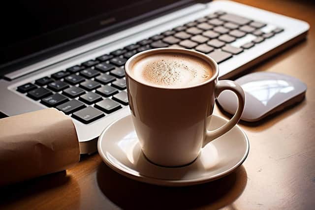 Buckinghamshire is home to a range of amenities where you can eat, drink and shop, providing employees with plenty of options for activities during or after the working day.