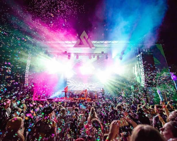 Stowaway main stage at night (c) Stowaway Festival 2022