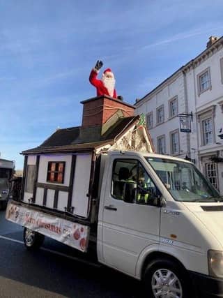 Buckingham Table's Santa Van