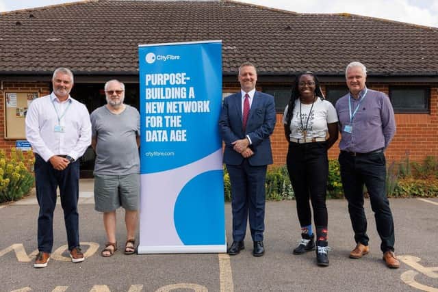 From left to right: Roy Griffin, Regional Director at CityFibre; Steve Heath, resident and CityFibre customer; Cllr Steven Broadbent, Leader of Buckinghamshire Council; Comfort Williams, Area Delivery Lead at BDUK; Neil Madle, Partnership Manager for CityFibre.