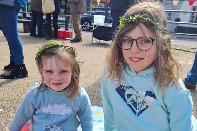 Girls with their willow crowns