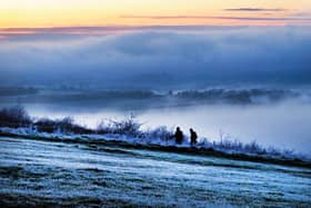 Massive fogbanks cover Aylesbury Vale in early December, photo from Tony Margiocchi taken from Dunstable Downs