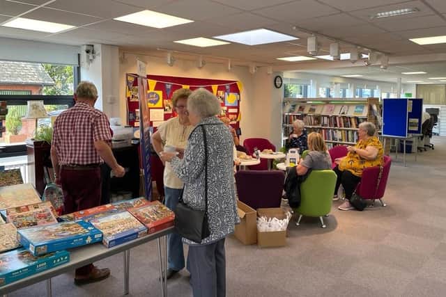 Jigsaw puzzle fundraising event at Buckingham Library