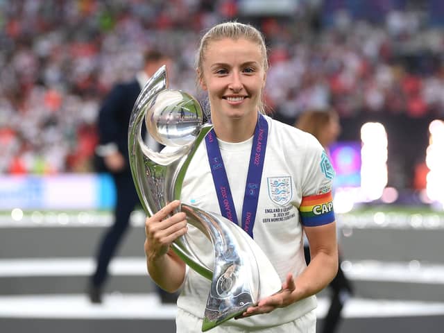 Leah Williamson with the UEFA Women's EURO 2022 Trophy (Photo by Shaun Botterill/Getty Images)