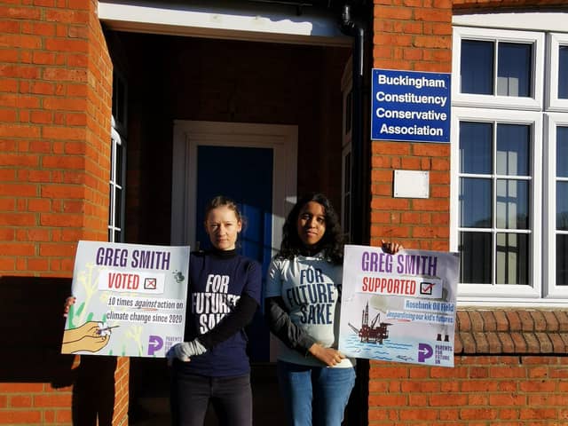 parents protesting in Winslow