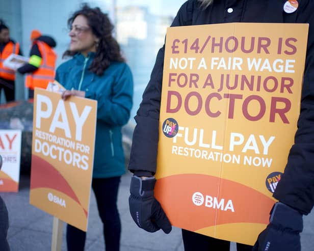 Striking NHS junior doctors on the picket line. photo from Yui Mok/ PA Images