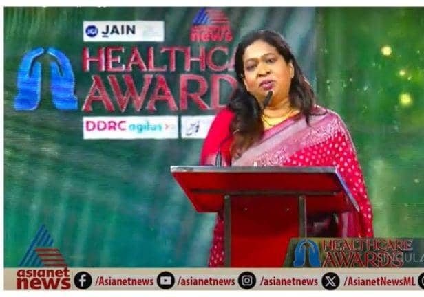 Asha Mathew at the Asianet News Health Care Awards 2025