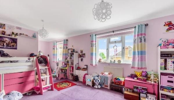 A stylish colourful children's bedroom.