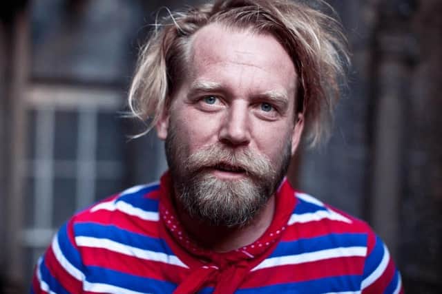 Tony Law - Comedy Club