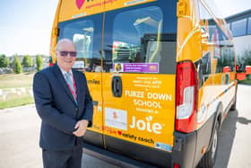 DWSM - SGB-44503 - Bernard from David Wilson Homes with the sponsored bus