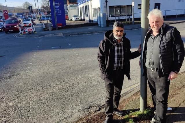 Councillors Khalil Ahmed and Trevor Snaith standing next to the London Road in High Wycombe. Image by Trevor Snaith