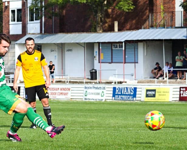 Dave Pearce slots home a penalty against Bedford. Photo: Mike Snell.