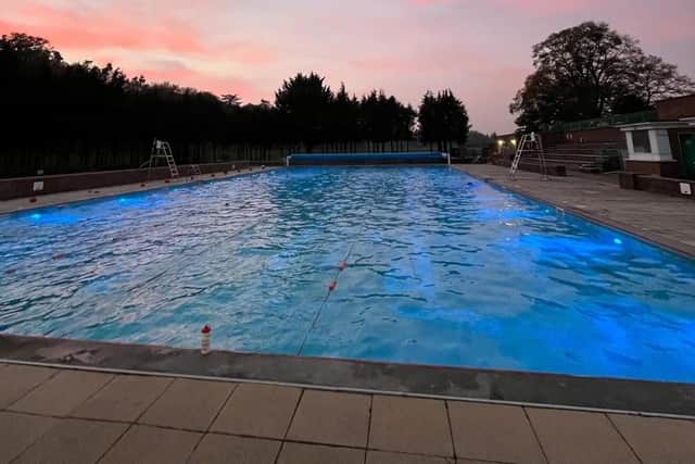 Wycombe Rye Pool Merry PoochMas! Wycombe Rye Lido welcomes pooches on Christmas Eve for ...