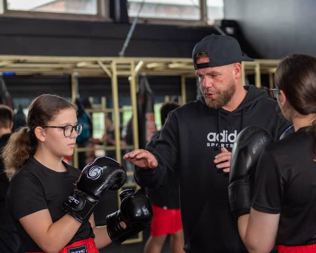 Billy Joe Saunders giving out pointers in Aylesbury, photo from Sunny Mandair