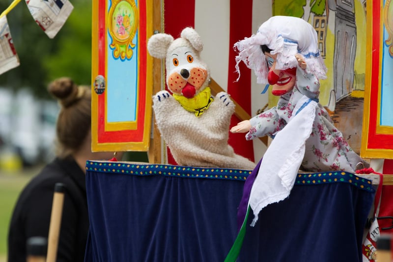 Multiple Punch and Judy shows performed, photo from Laura McG Photography