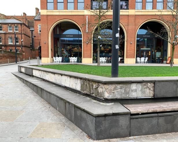 The neglected panels at Exchange Square