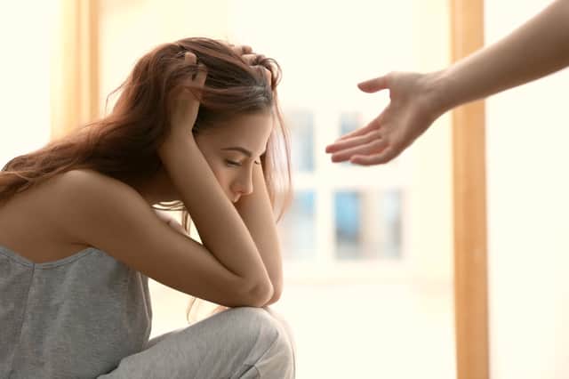 Do you know someone who might need support? (Photo: Shutterstock)