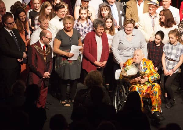 Gordon's Big Show at the Court Theatre, Tring