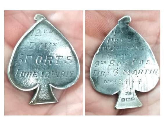 The spade-shaped medal