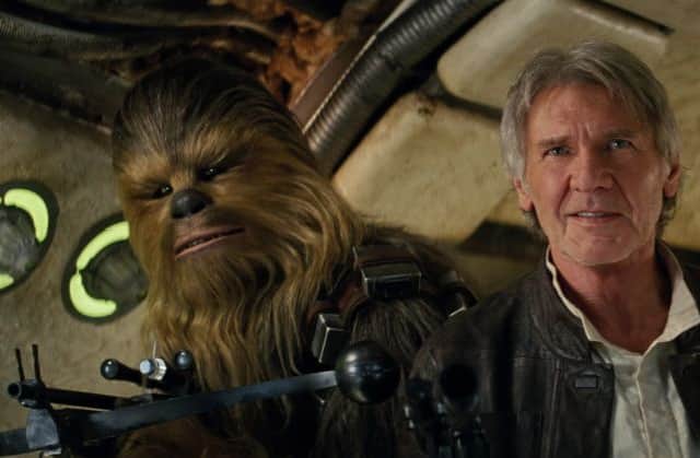 Star Wars: The Force Awakens

L to R: Chewbacca (Peter Mayhew) and Han Solo (Harrison Ford)

Ph: Film Frame

©Lucasfilm 2015 ANL-151215-152512001