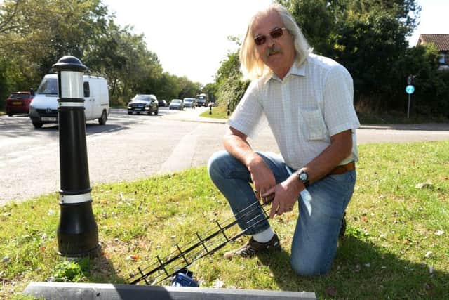 Cllr. Mike Smith the Badgers junction on the A421, Buckingham. PNL-160109-154703009