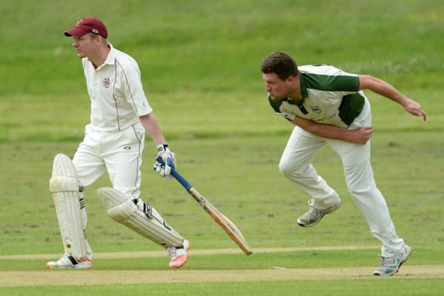 Hinton's Matthew Lemon, with Dave Roberts backing up for Tows